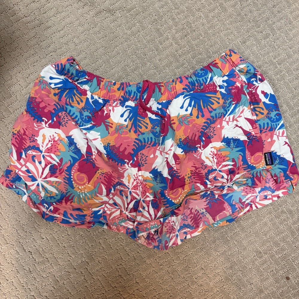 Patagonia Women's Coral Pink Blue Floral Athletic Shorts